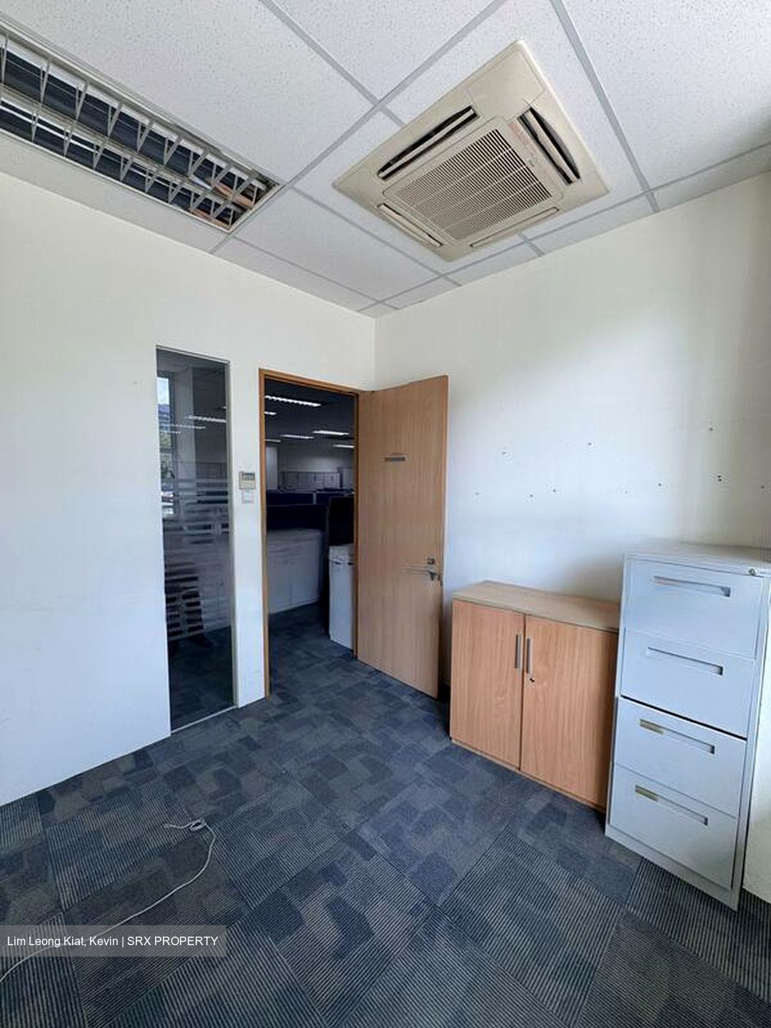 Labrador Villa Road (D5), Office #459625101